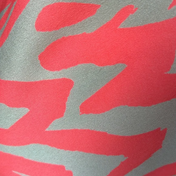 Ann Taylor Loft Bright Coral, Tan Bow Front Top Petite Medium - Picture 3 of 6